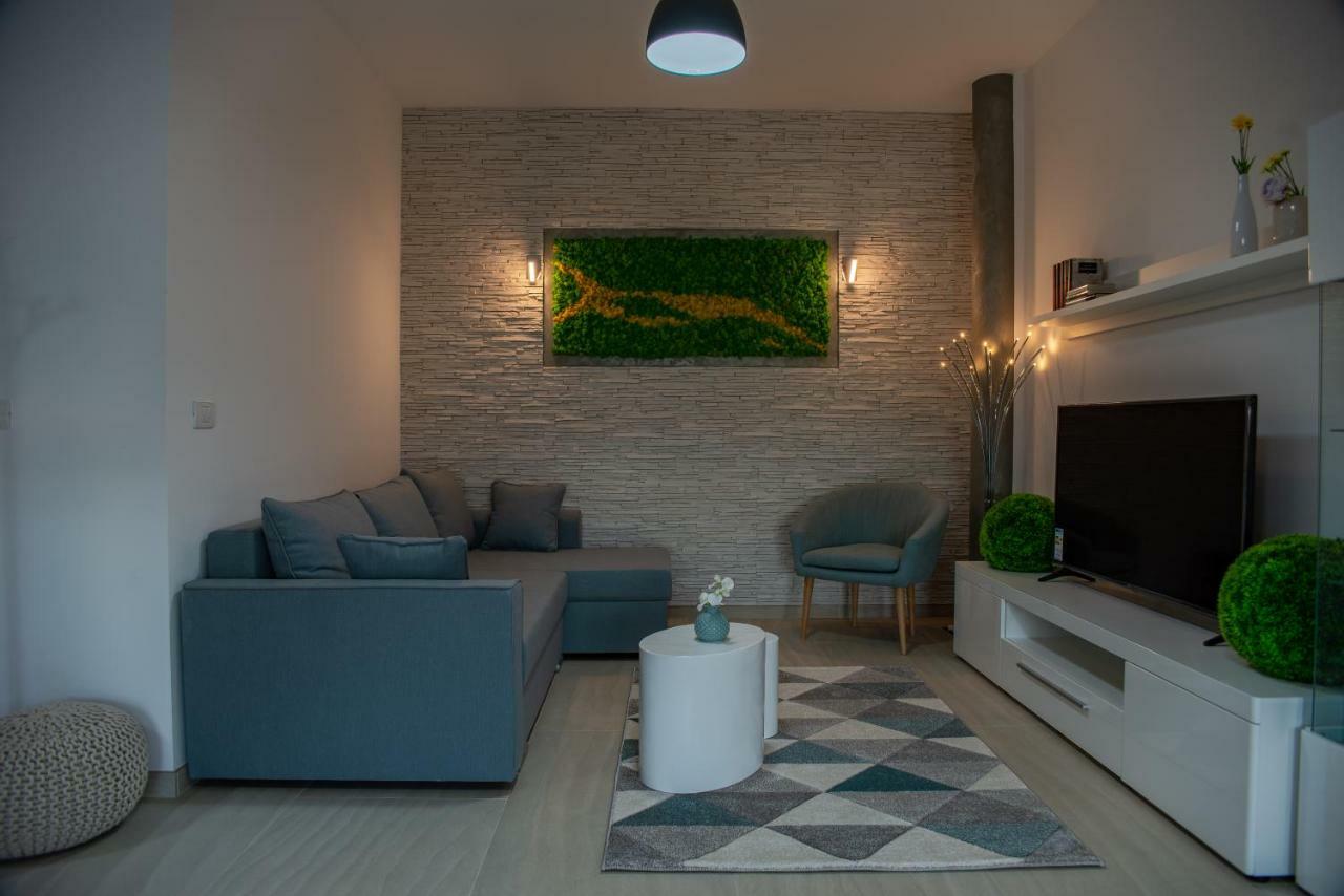 Apartments Steel Residence- Tesla Drive Experience Тимишоара Екстериор снимка