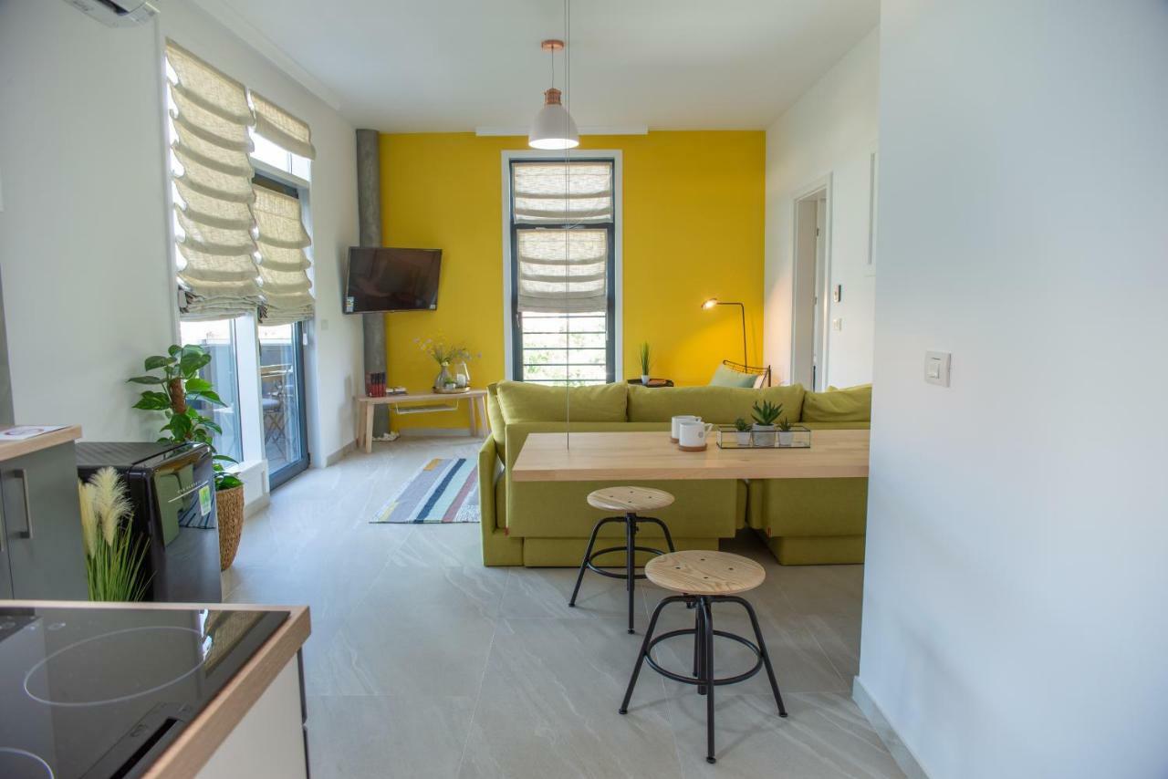 Apartments Steel Residence- Tesla Drive Experience Тимишоара Екстериор снимка